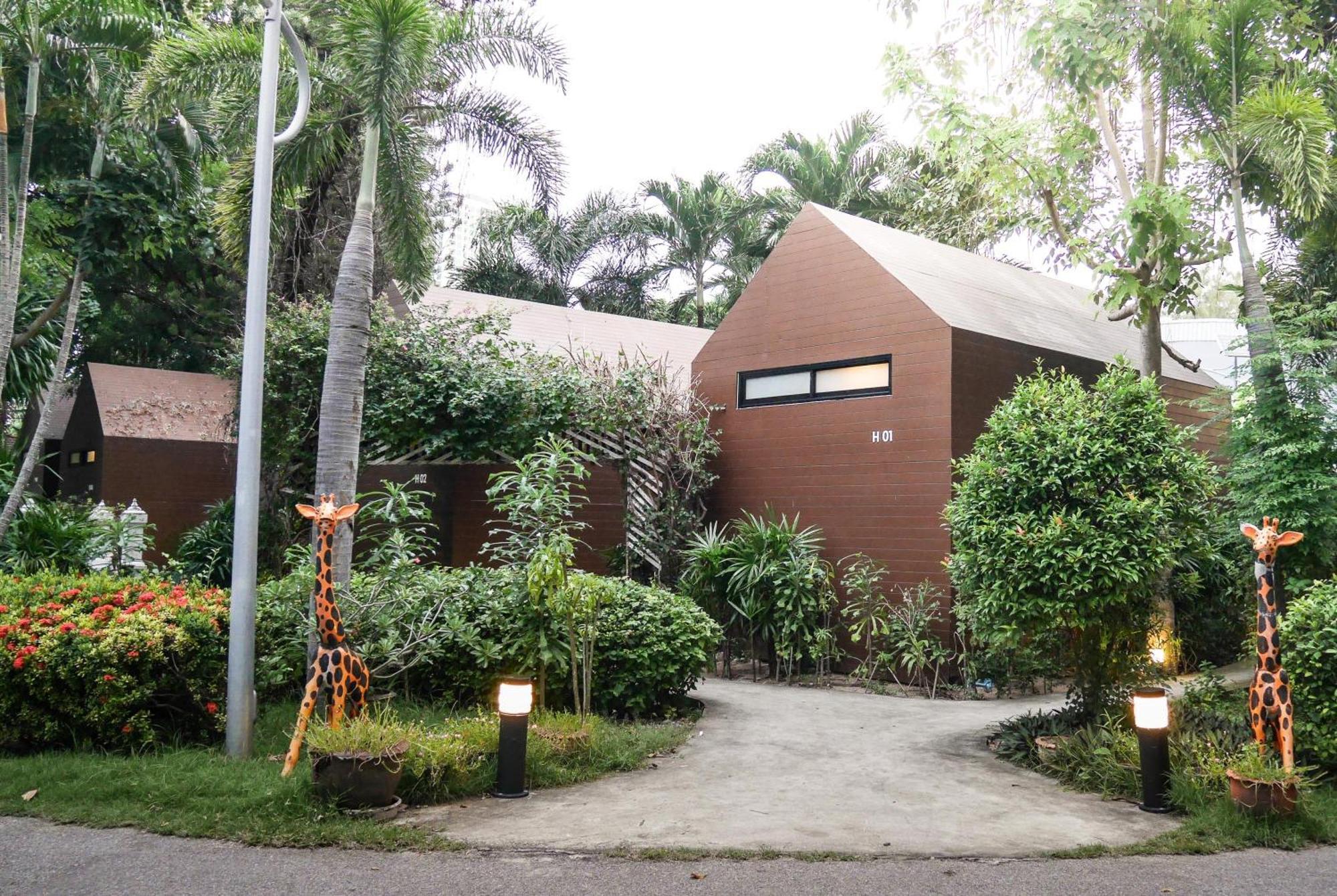 Villa Navin Jomtien Exterior foto