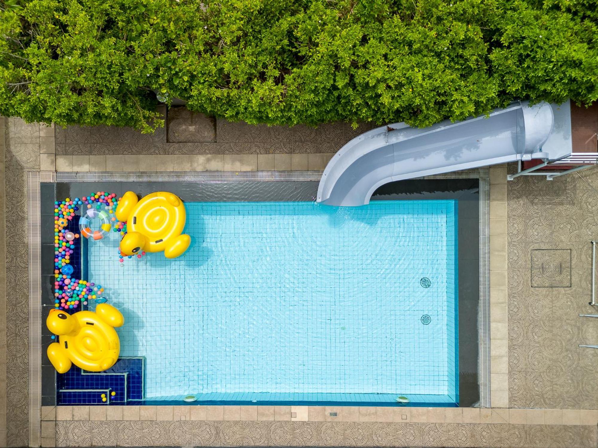 Villa Navin Jomtien Exterior foto